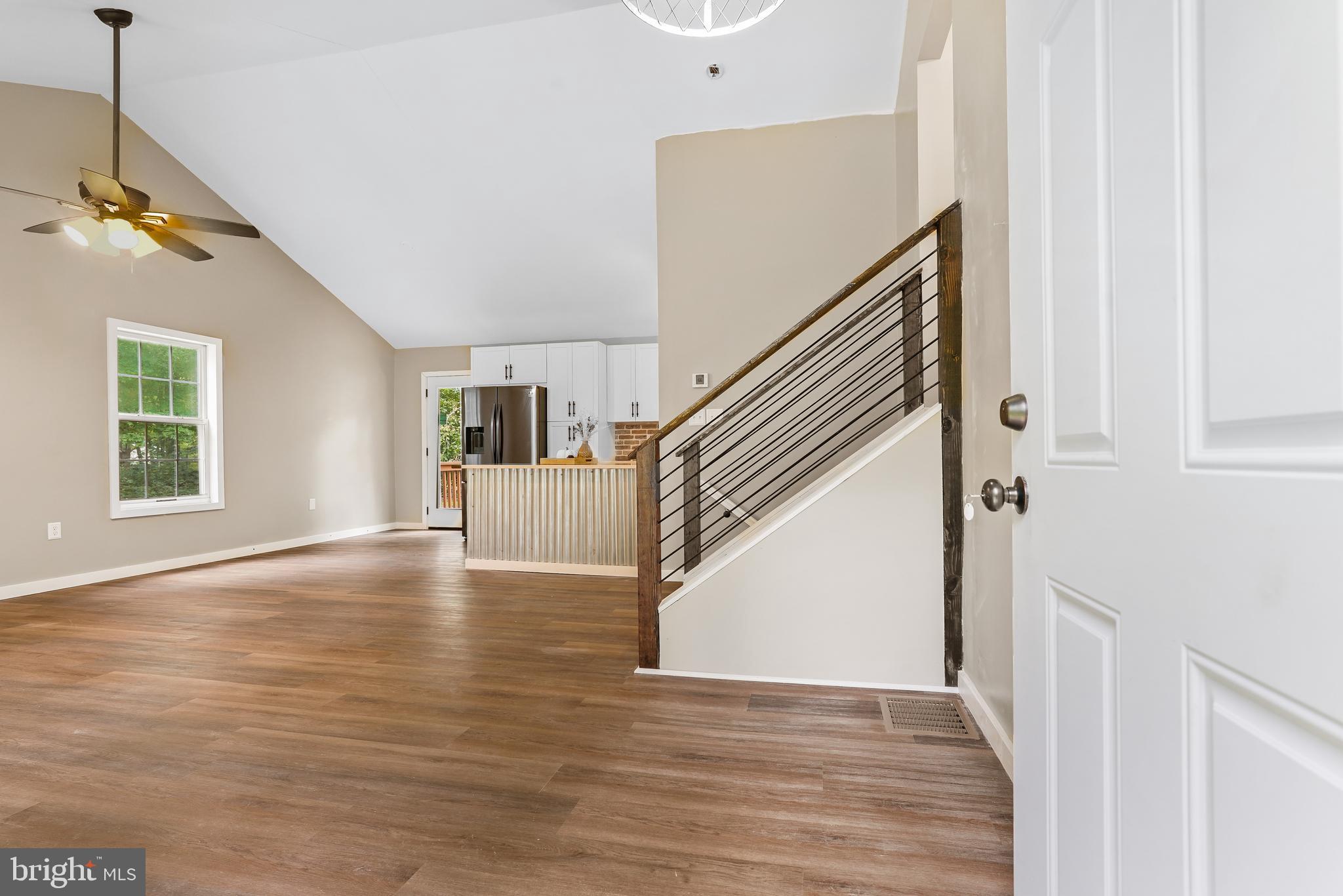 1099 Nottingham Road Elkton, MD 21921 - Photo 6 of 29 Foyer