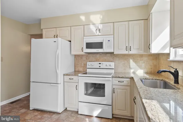 $499,000 | 37711 East Pond Circle, Selbyville, DE 19975