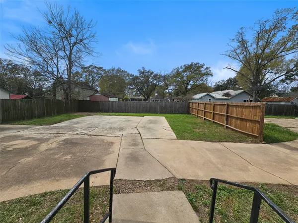 $280,000 | 1023 Meyer Street, Sealy, TX 77474