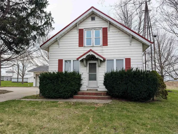 $299,900 | 355 West US Highway 6, Ligonier, IN 46767