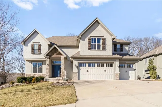 $750,000 | 6281 North Whitetail Way, Parkville, MO 64152