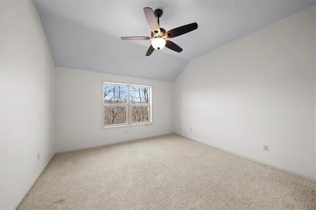 $750,000 | 6281 North Whitetail Way, Parkville, MO 64152