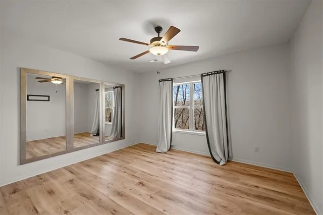 $750,000 | 6281 North Whitetail Way, Parkville, MO 64152