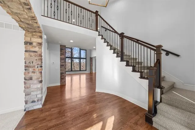 $750,000 | 6281 North Whitetail Way, Parkville, MO 64152