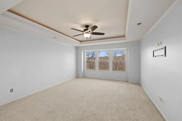 $750,000 | 6281 North Whitetail Way, Parkville, MO 64152