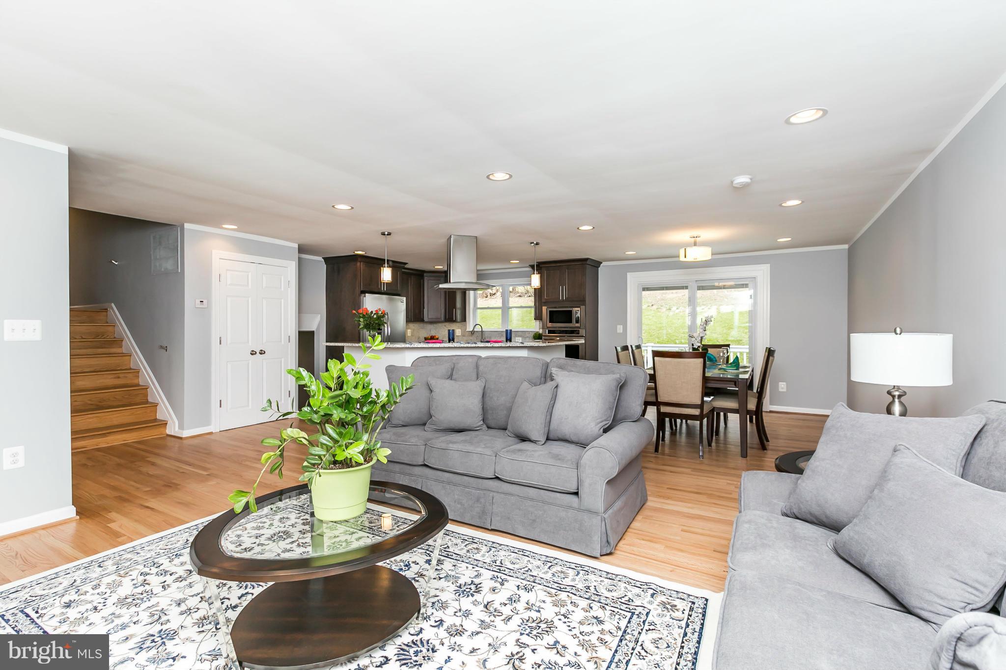 236 West Timonium Road Lutherville-Timonium, MD 21093 - Photo 7 of 30 Living Room