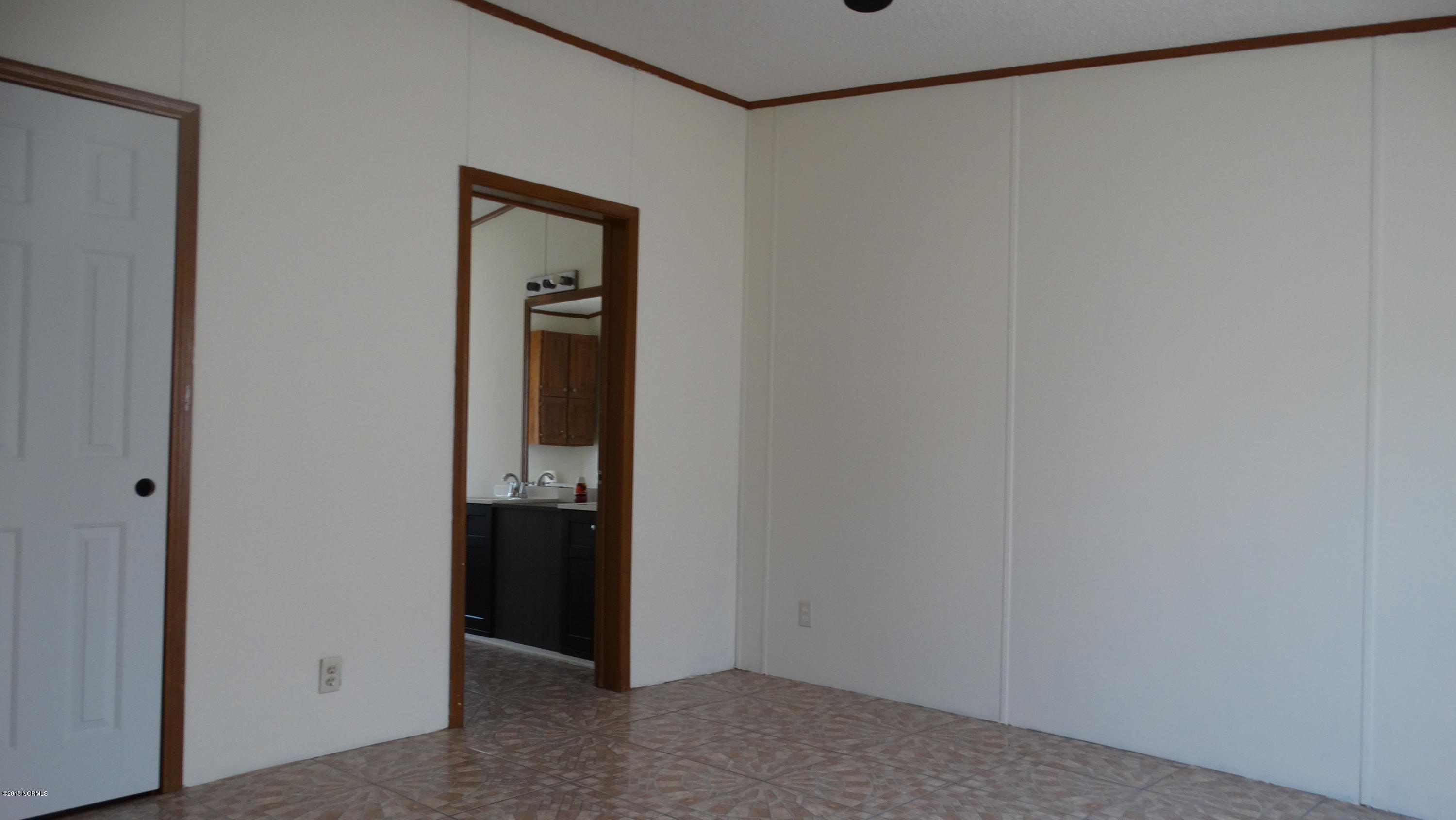 265 Brantham Road Burgaw, NC 28425 - Photo 3 of 18 Master Bedroom