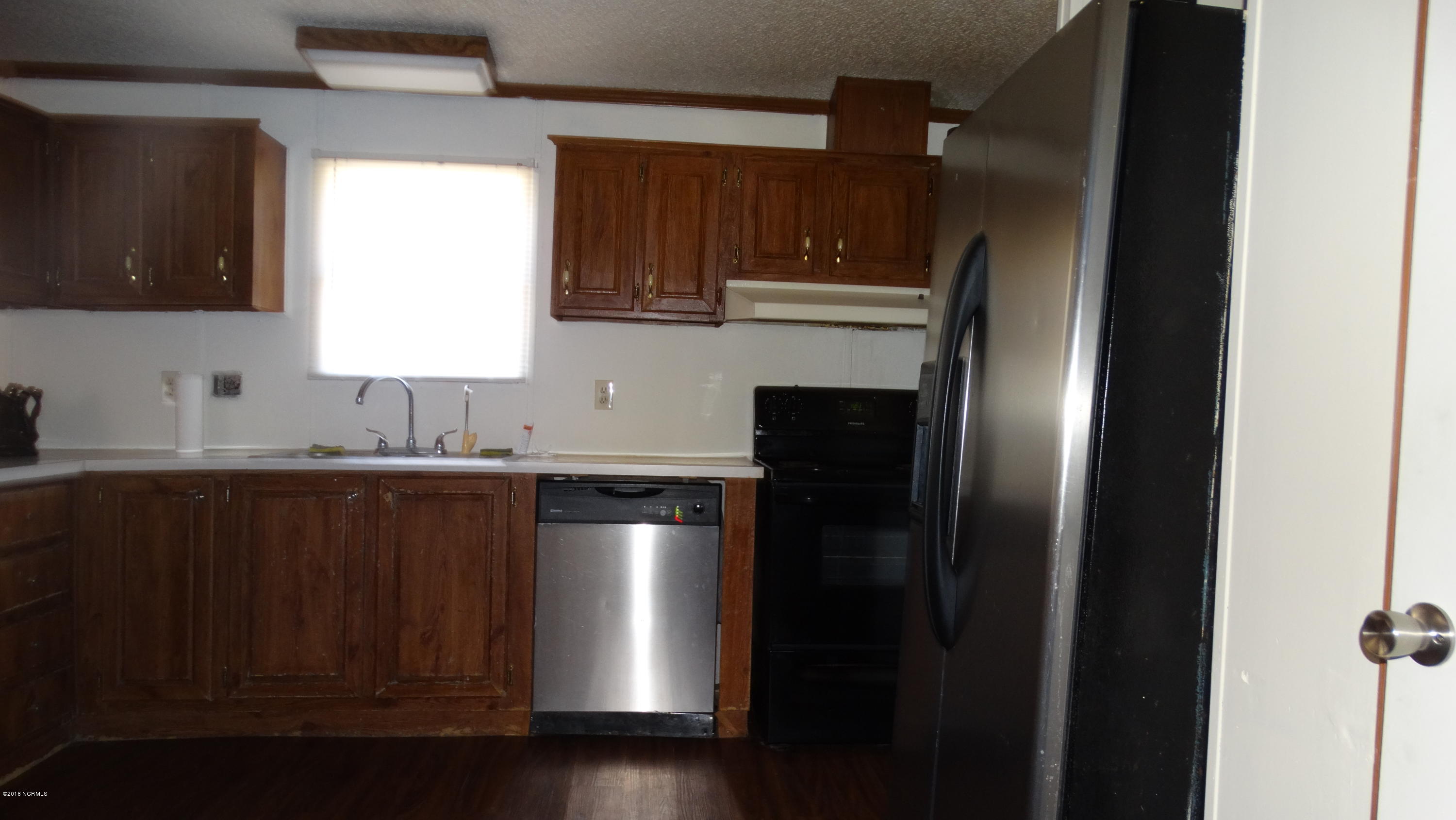 265 Brantham Road Burgaw, NC 28425 - Photo 9 of 18 Kitchen