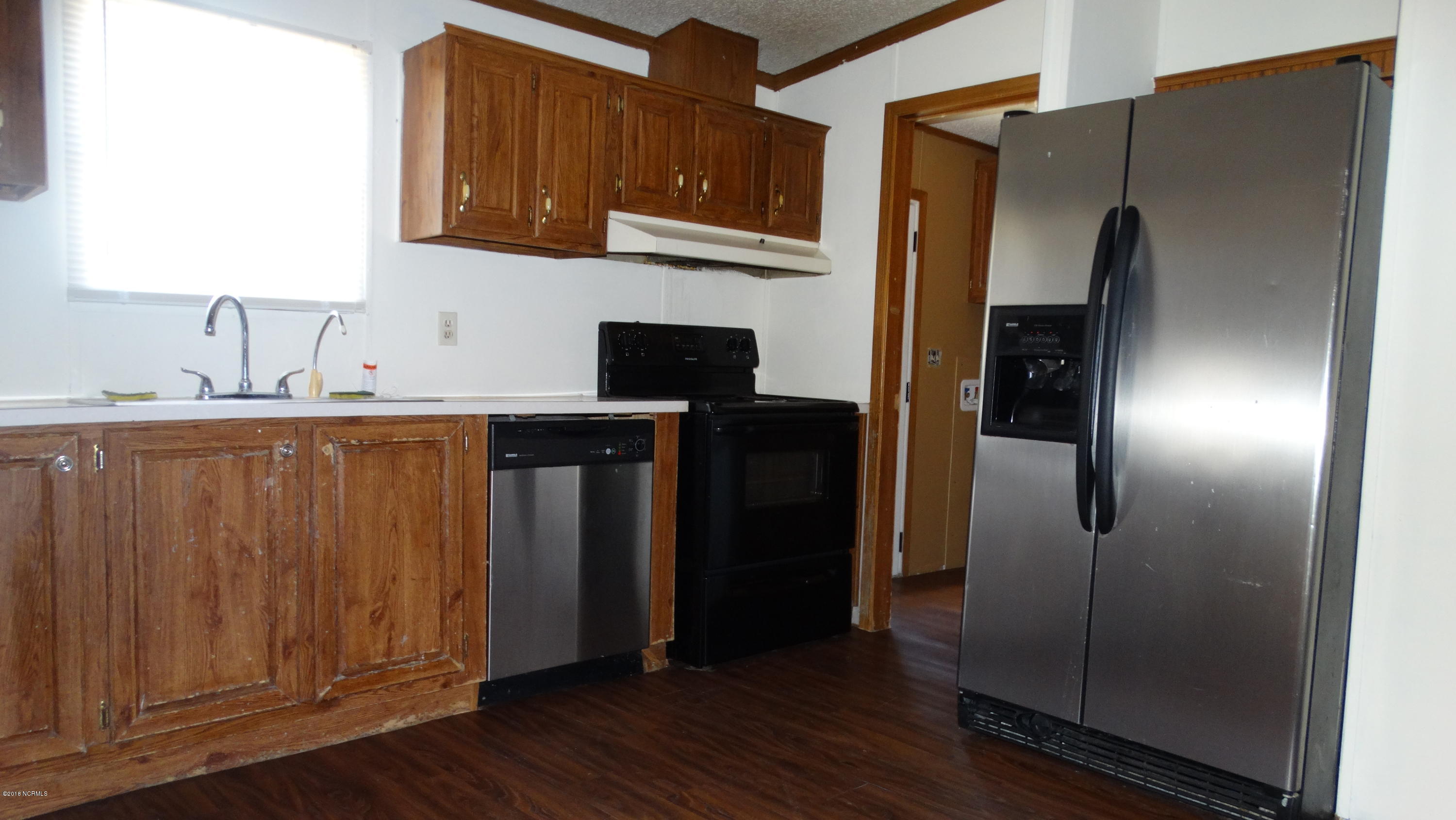 265 Brantham Road Burgaw, NC 28425 - Photo 10 of 18 Kitchen