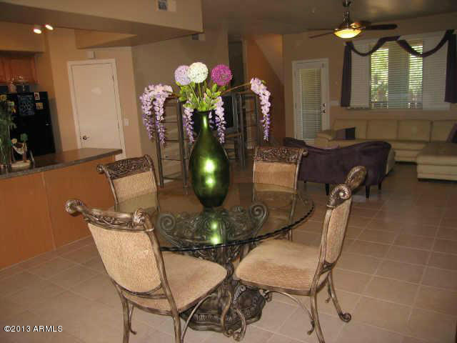 3250 West Greenway Road, Unit 151 Phoenix, AZ 85053 - Photo 3 of 17 Dining Great Room