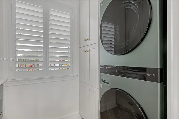 a close view of washer and dryer