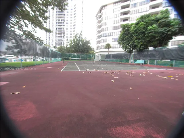 $2,575 | 500 Three Islands Boulevard, Unit 918, Hallandale Beach, FL 33009