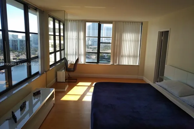 $2,575 | 500 Three Islands Boulevard, Unit 918, Hallandale Beach, FL 33009