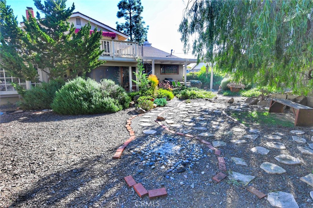 5621 Alwick Place Brea, CA 92821 - Photo 39 of 43 a view of a pathway with a house