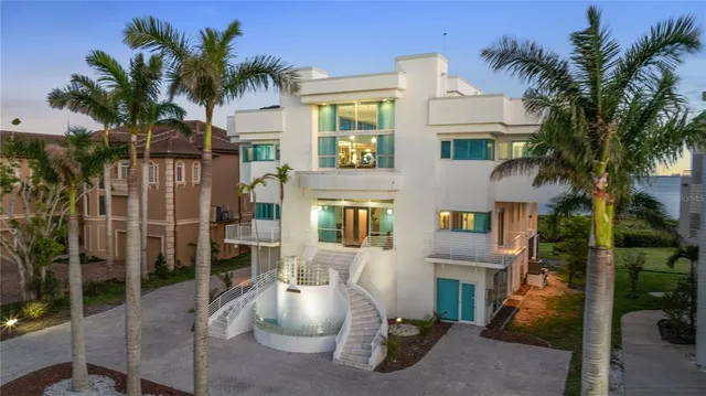 $3,900,000 | 4908 64th Drive West, Bradenton, FL 34210