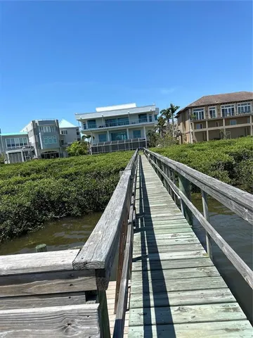 $3,900,000 | 4908 64th Drive West, Bradenton, FL 34210