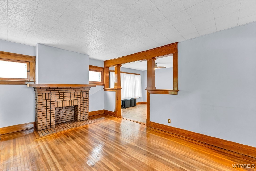 103 Potters Road Buffalo, NY 14220 - Photo 11 of 49 living room w/hardwood