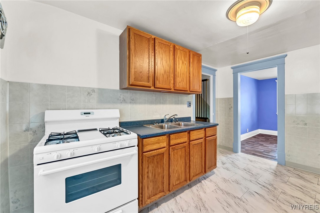 103 Potters Road Buffalo, NY 14220 - Photo 28 of 49