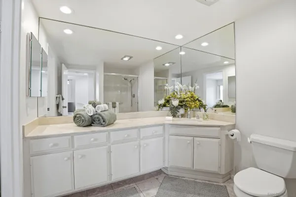 $1,748,000 | 73 Kingston Court South, Coronado, CA 92118