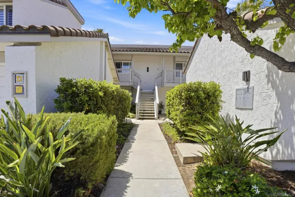 $1,748,000 | 73 Kingston Court South, Coronado, CA 92118