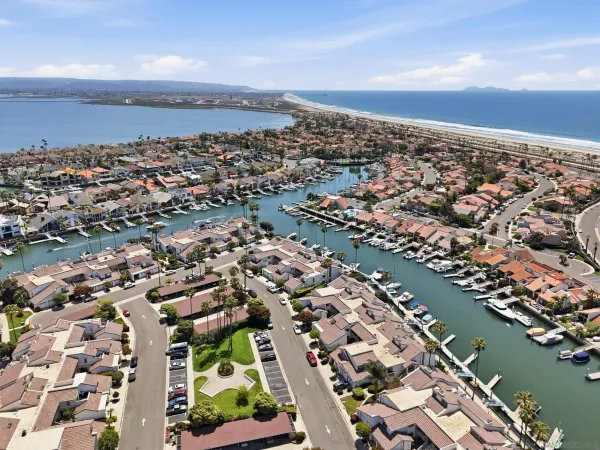 $1,748,000 | 73 Kingston Court South, Coronado, CA 92118