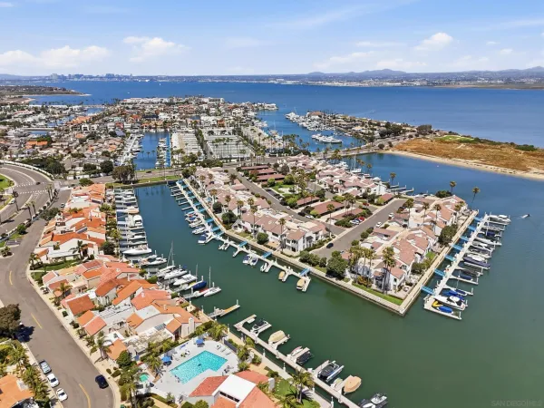 $1,748,000 | 73 Kingston Court South, Coronado, CA 92118