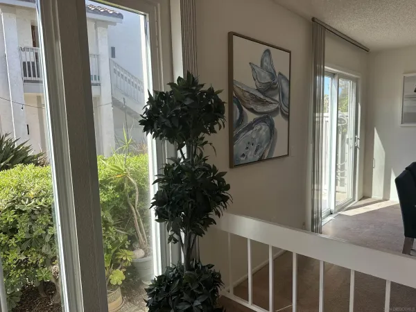 $1,748,000 | 73 Kingston Court South, Coronado, CA 92118
