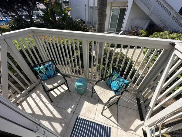 $1,748,000 | 73 Kingston Court South, Coronado, CA 92118