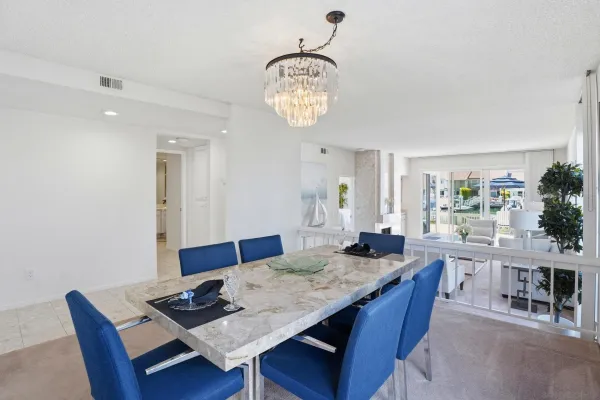 $1,748,000 | 73 Kingston Court South, Coronado, CA 92118