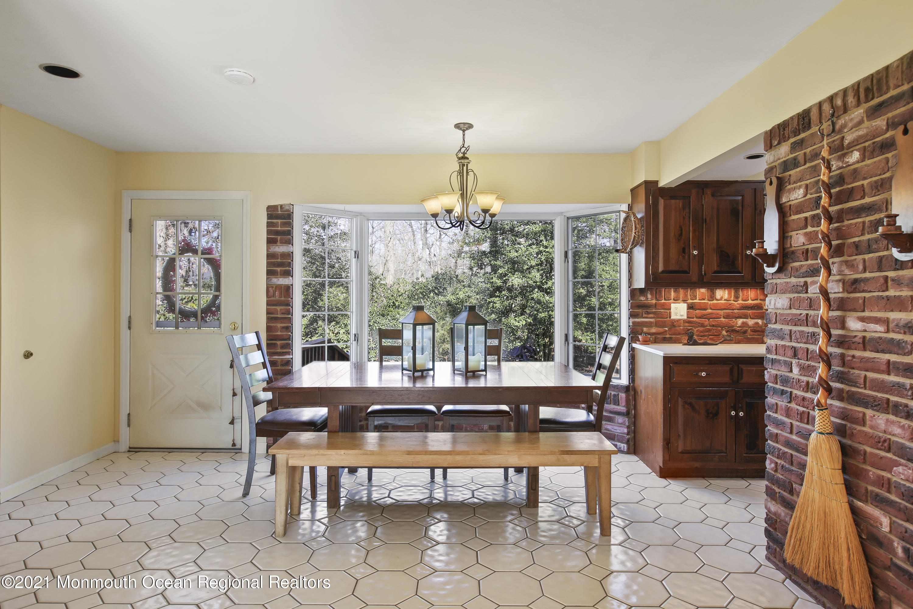 511 North Riverside Drive Neptune Township, NJ 07753 - Photo 16 of 37 5W5A0318