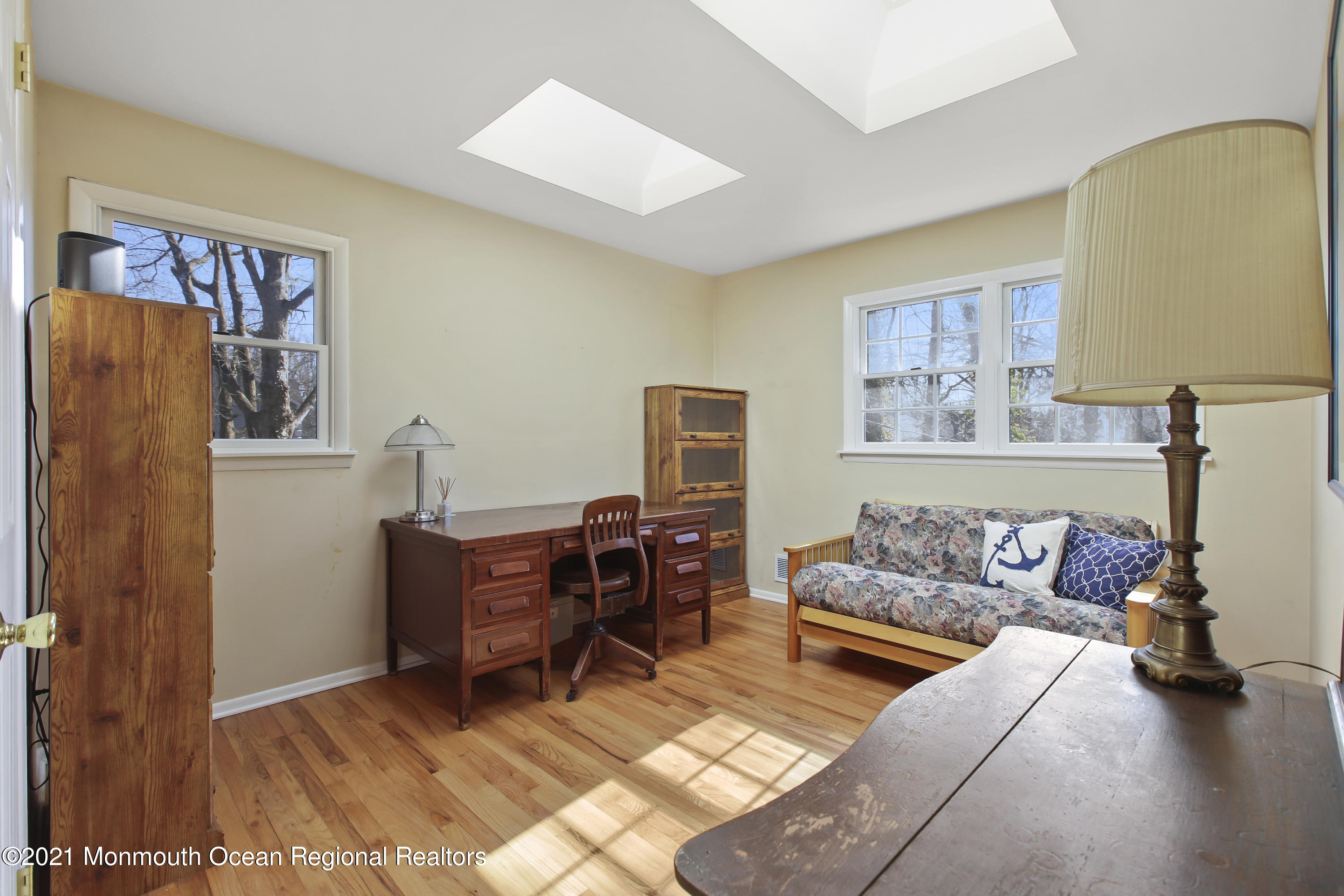 511 North Riverside Drive Neptune Township, NJ 07753 - Photo 26 of 37 5W5A0383