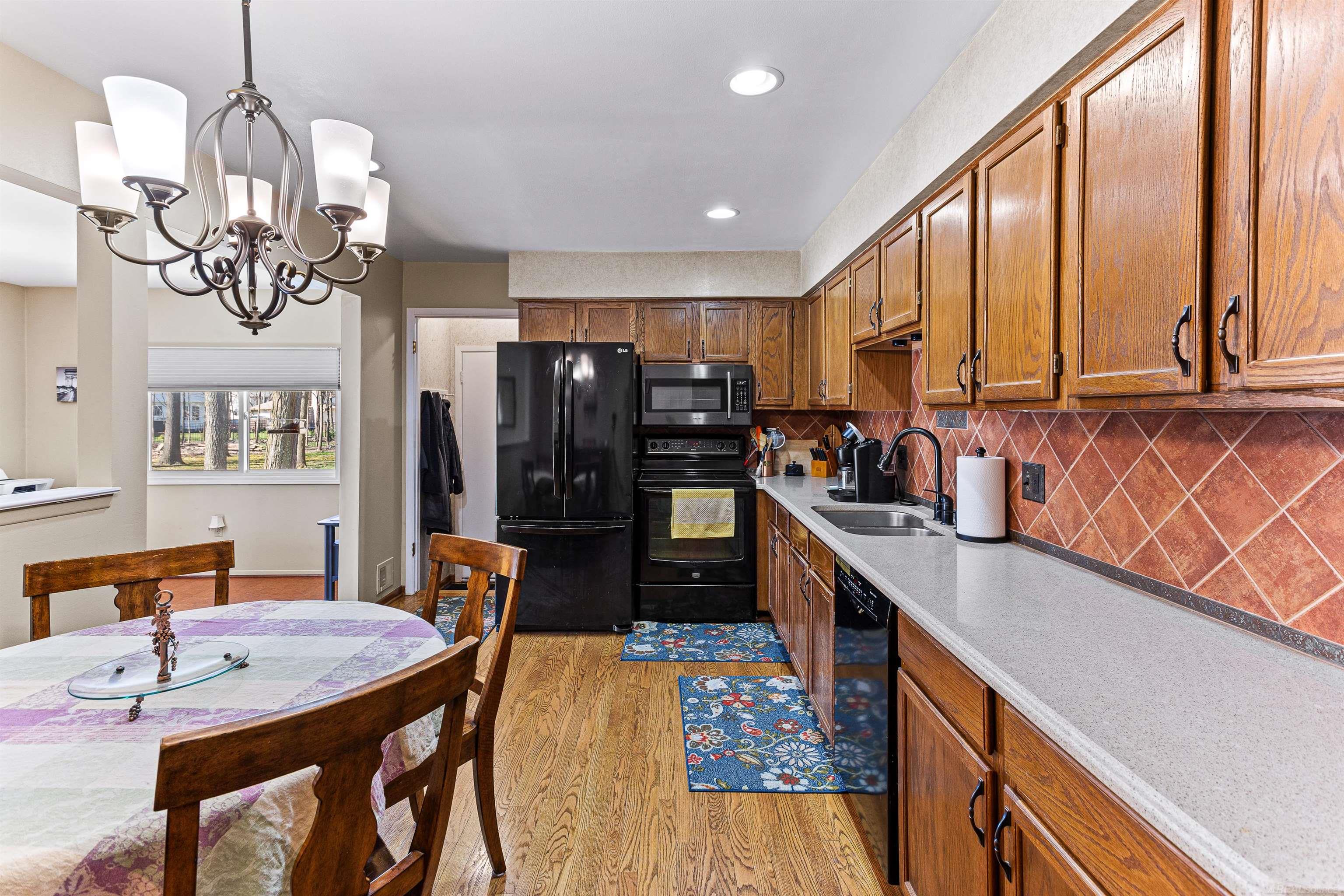 21867 Sunflower Road Novi, MI 48375 - Photo 25 of 44
