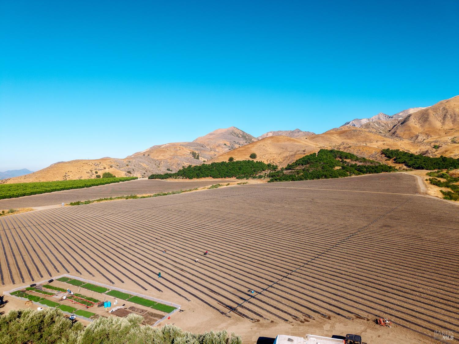 3800 Piru Canyon Road Piru, CA 93040 - Photo 42 of 65 a view of lake and mountain