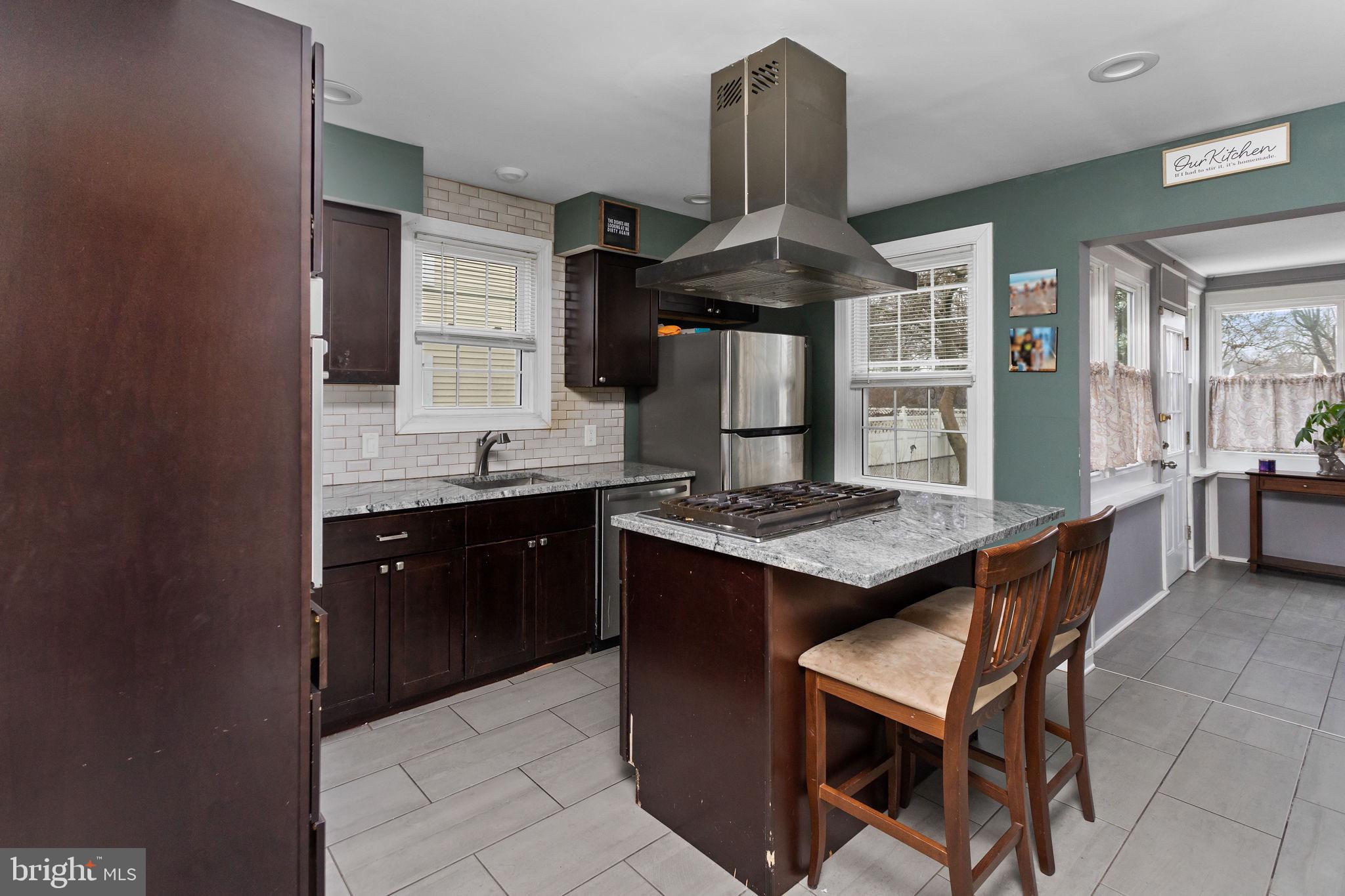 55 Finley Avenue Hamilton, NJ 08610 - Photo 7 of 27