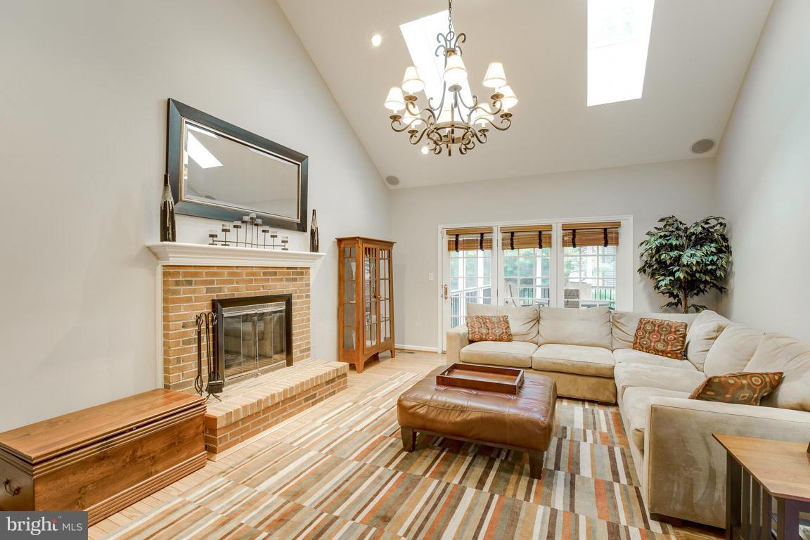 10850 Grovehampton Court Reston, VA 20194 - Photo 11 of 30 Family Room