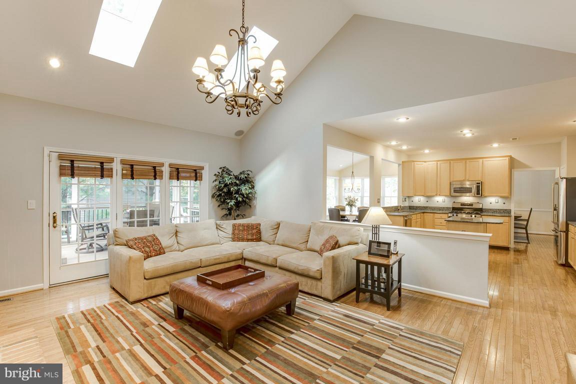 10850 Grovehampton Court Reston, VA 20194 - Photo 12 of 30 Family Room
