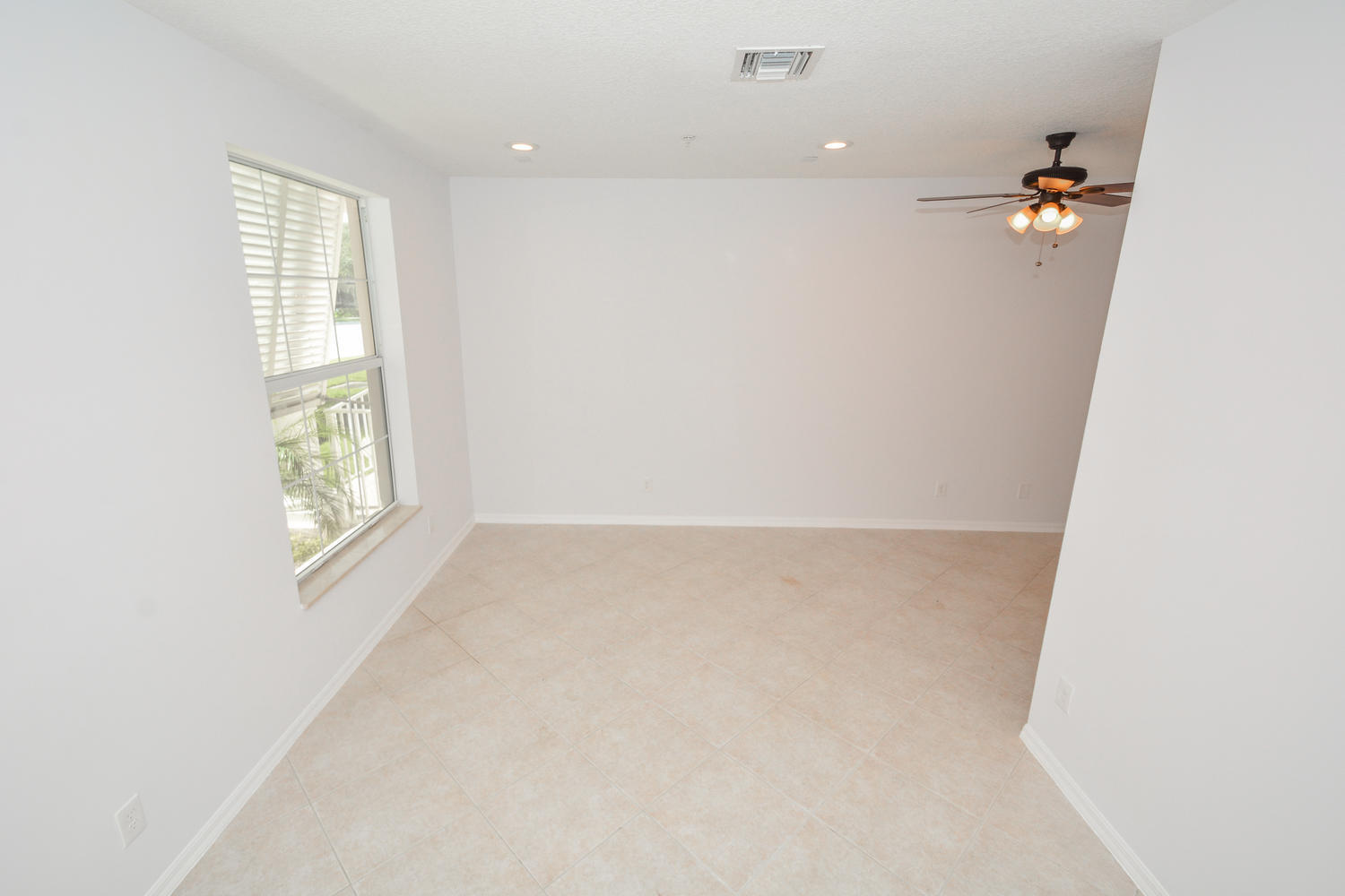 1587 Frederick Small Road Jupiter, FL 33458 - Photo 7 of 25 1587 Frederick Small Rd-large-004-12-Liv