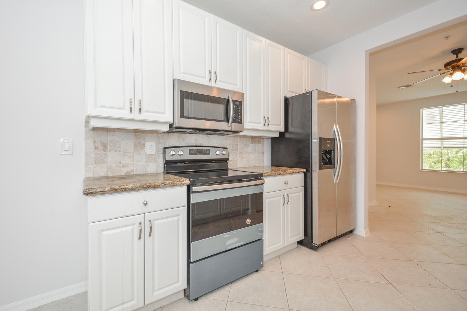 1587 Frederick Small Road Jupiter, FL 33458 - Photo 10 of 25 1587 Frederick Small Rd-large-010-10-Kit