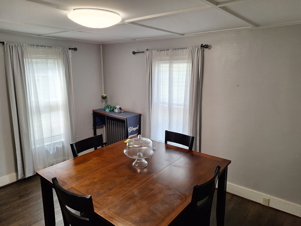 54 Keith Street Springfield, MA 01108 - Photo 4 of 17
