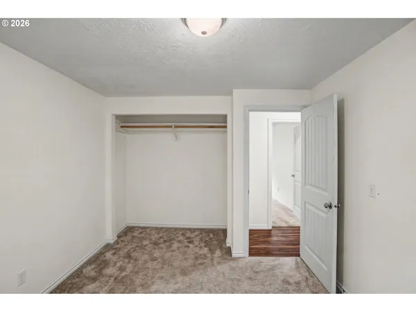 $625,000 | 20450 North Abiqua Road, Scotts Mills, OR 97375