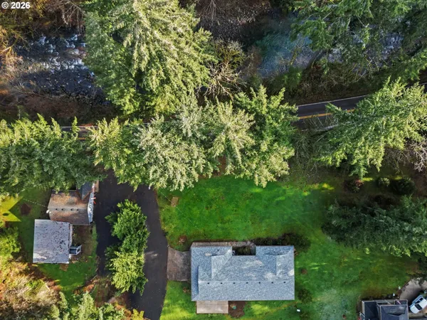 $625,000 | 20450 North Abiqua Road, Scotts Mills, OR 97375