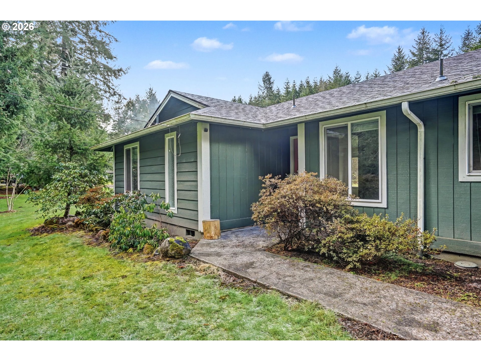 20450 North Abiqua Road Scotts Mills, OR 97375 - Photo 3 of 31