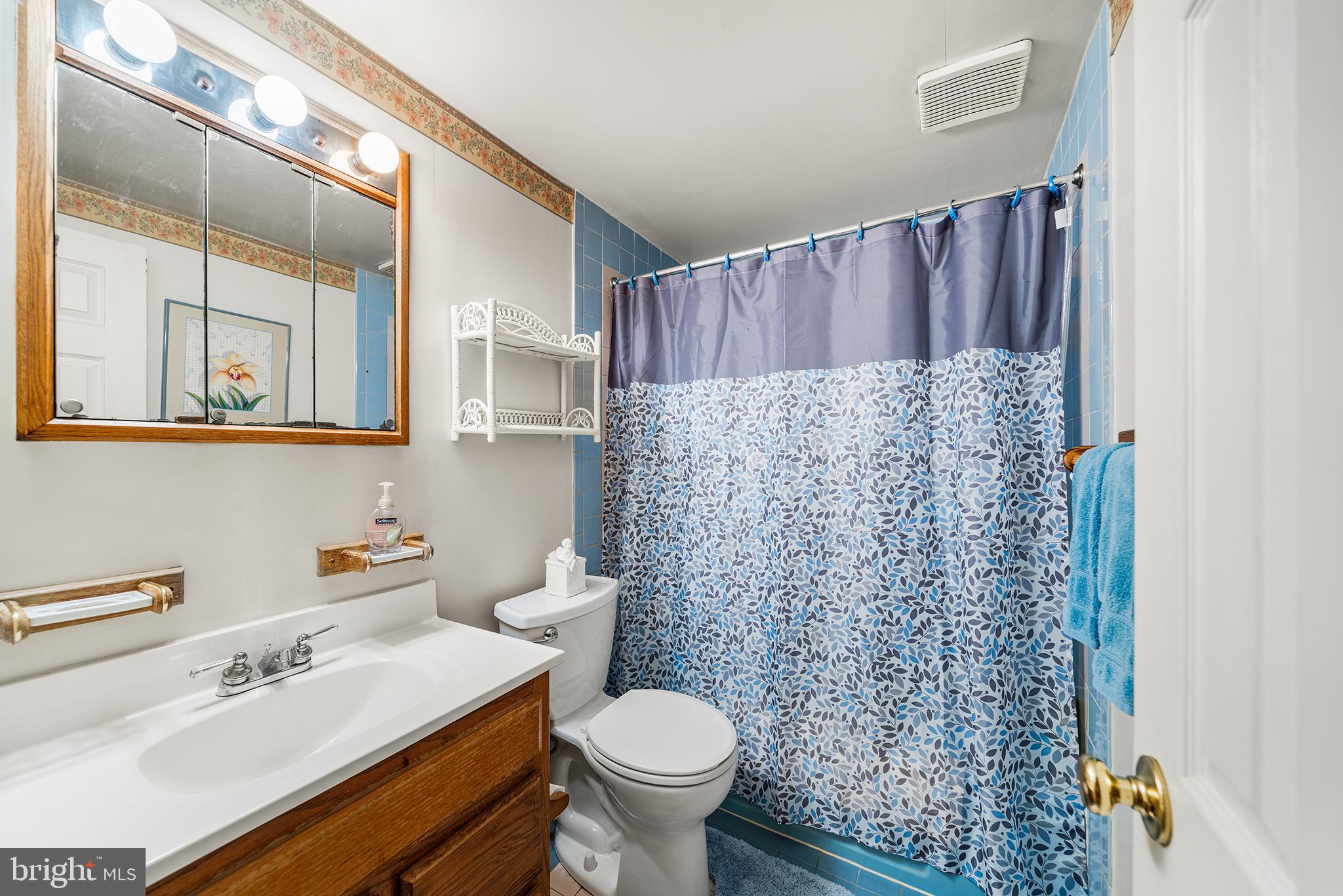 1669 Radburn Road Bensalem, PA 19020 - Photo 23 of 30