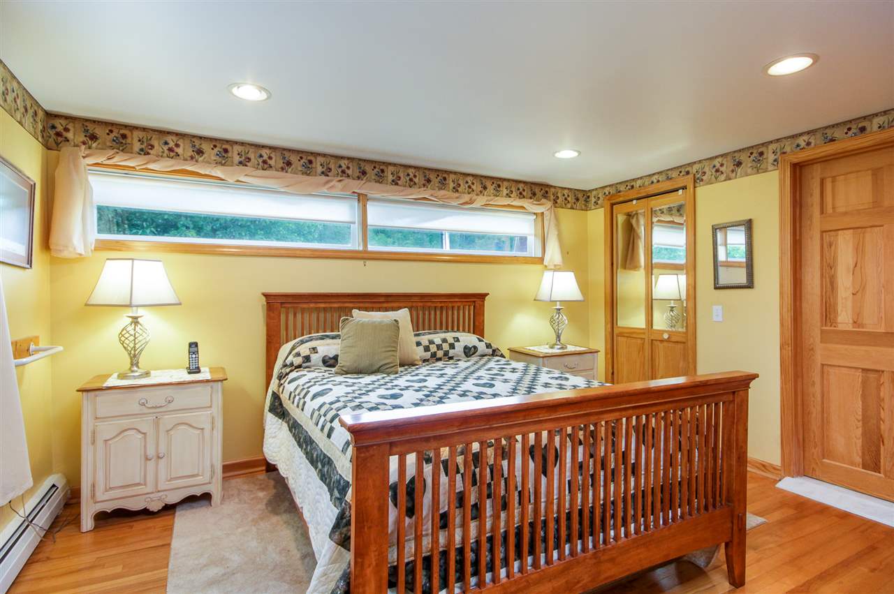 4212 Highway 2 Marshfield, VT 05658 - Photo 4 of 31 Gallery Image 4