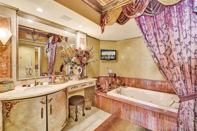 $3,495,000 | 17875 Collins Avenue, Unit 4003, Sunny Isles Beach, FL 33160