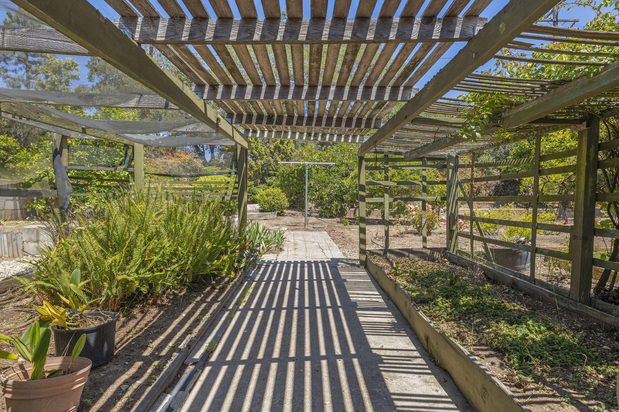 302 Arroyo Road Santa Barbara, CA 93110 - Photo 54 of 73 55-web-or-mls-UpmarketMedia-302Arr-147