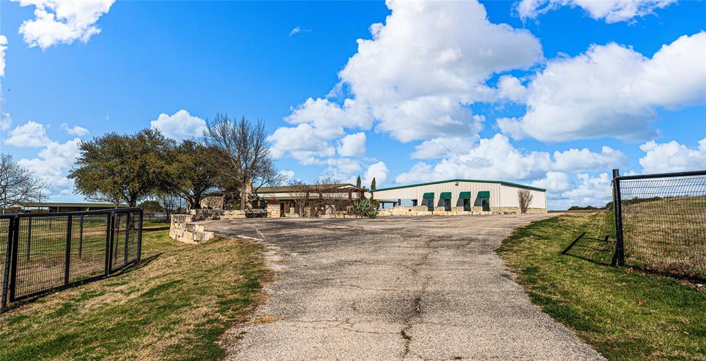 2820 Talbert Ranch Road China Spring, TX 76633 - Photo 4 of 40