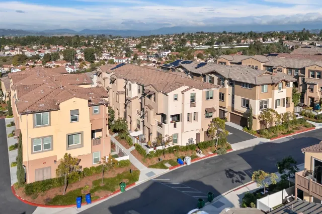 $749,000 | 1118 Via Lucero, Oceanside, CA 92056