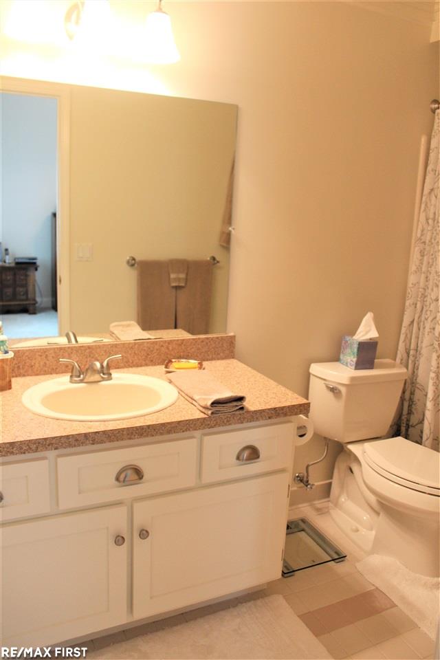 31147 Rothbury Way New Baltimore, MI 48047 - Photo 15 of 37 31386469-14.JPG