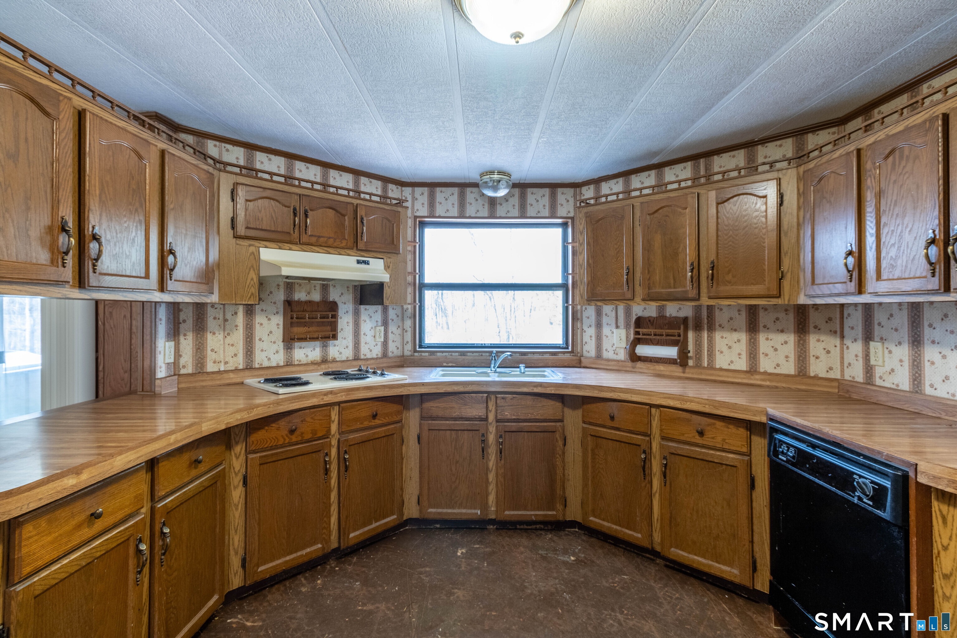 65 Colchester Cmns Colchester, CT 06415 - Photo 25 of 74